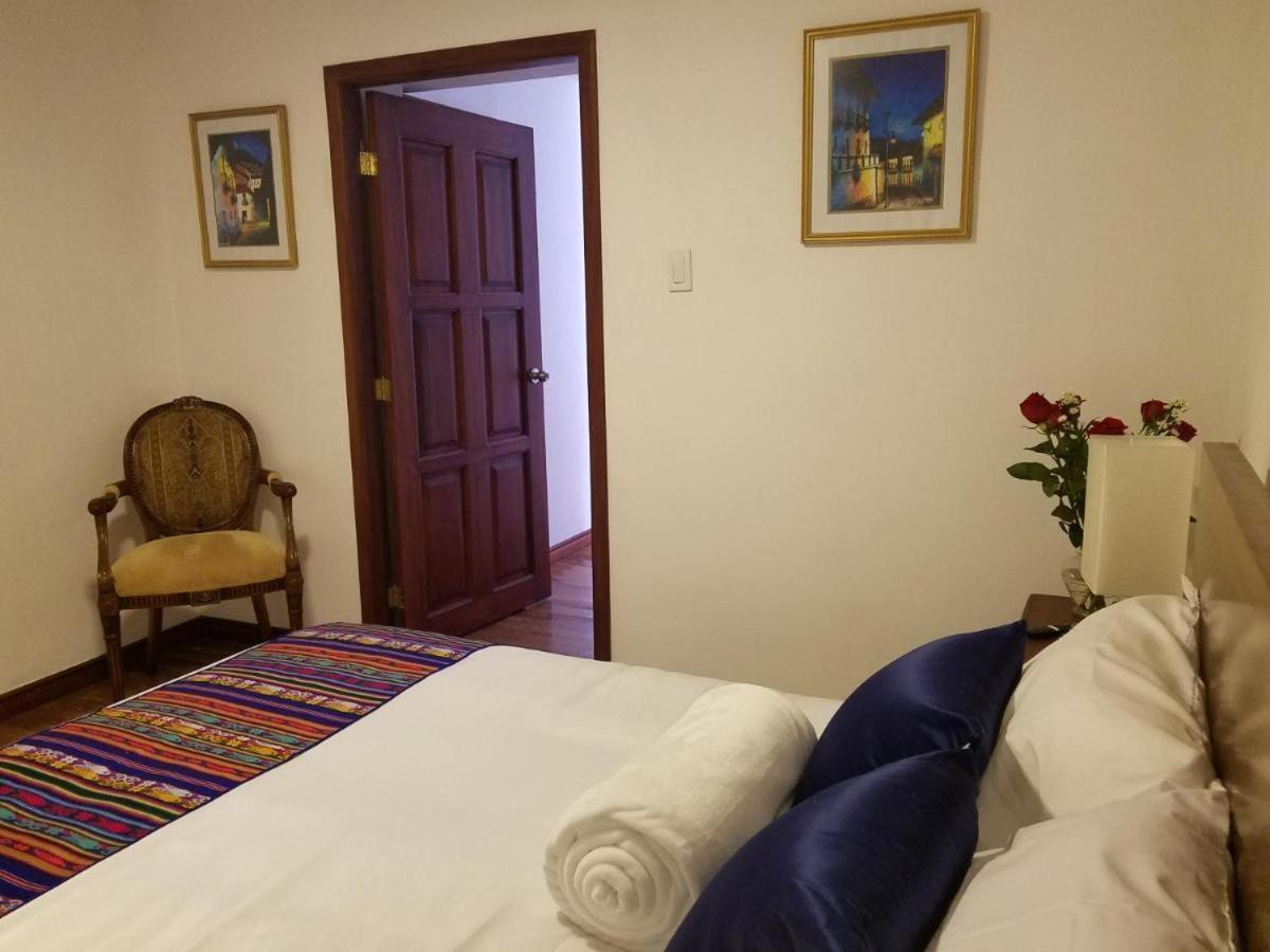 Hotel Colonial - Casa Francisco Quito Exteriér fotografie